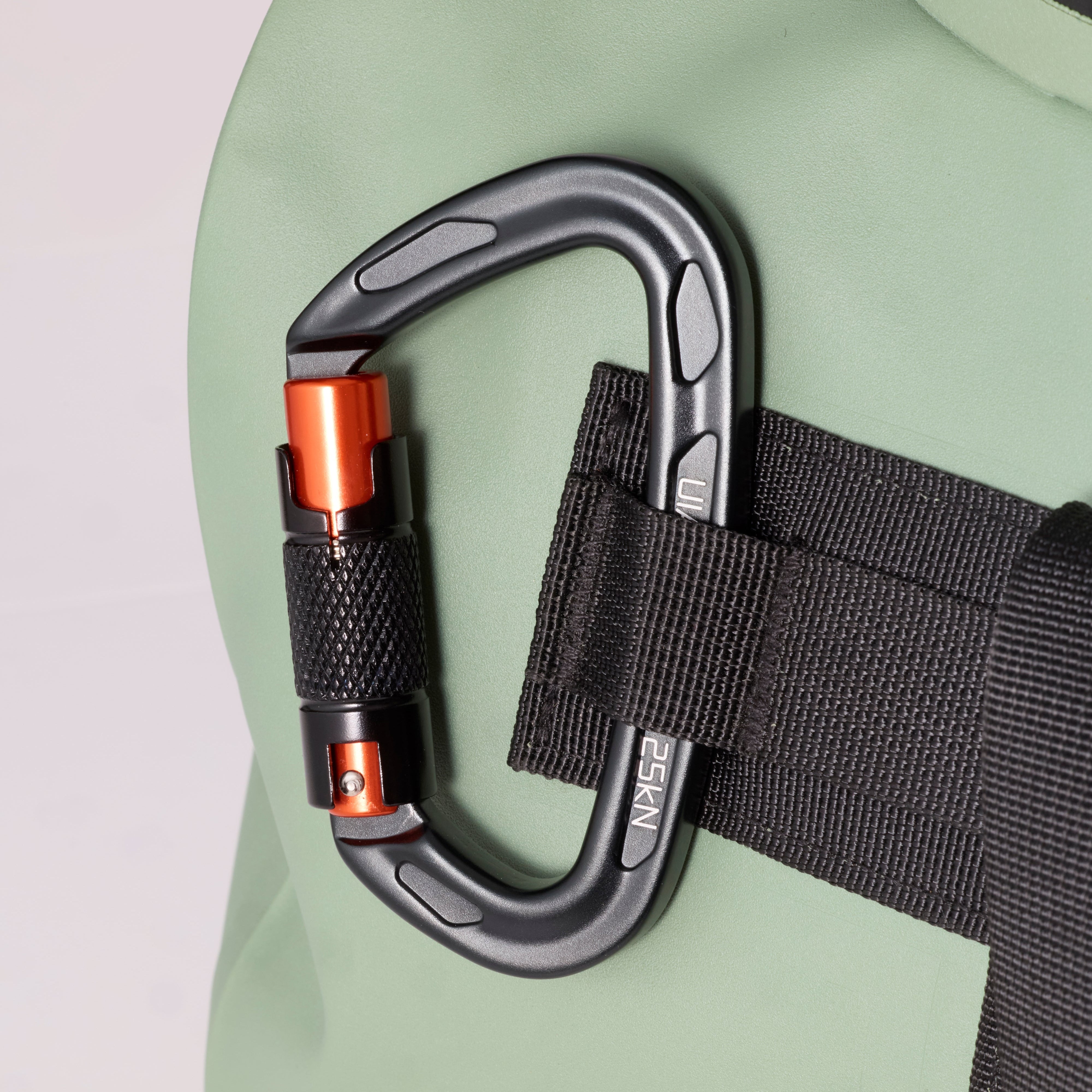 Climbing Carabiner (UIAA Certified 25kN)